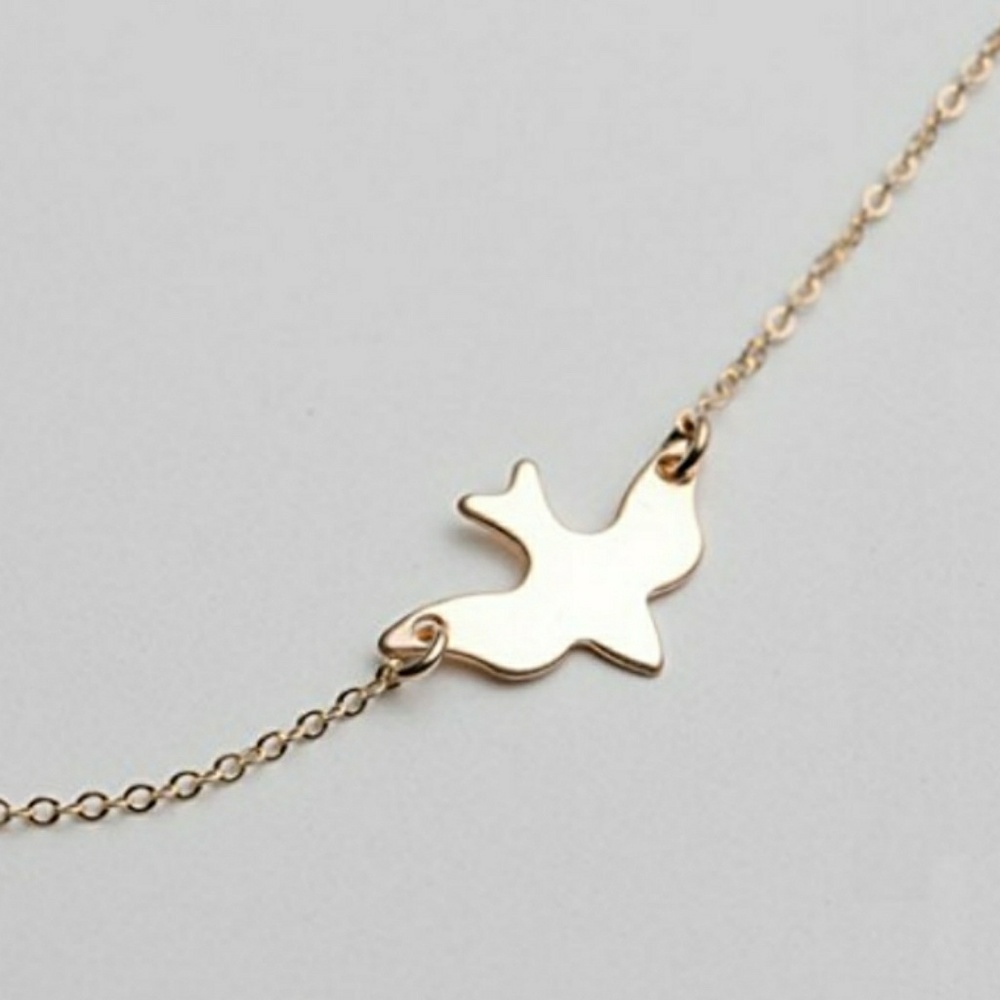 βπHPx2π FREE Dainty Gold Dove Chain Necklace - Picture 2 of 3